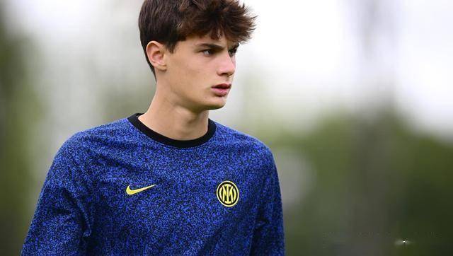 关键时刻体能课后，国际米兰回应争议备战中超，更衣室稳定，球探报告显示潜力(nba关键时刻)