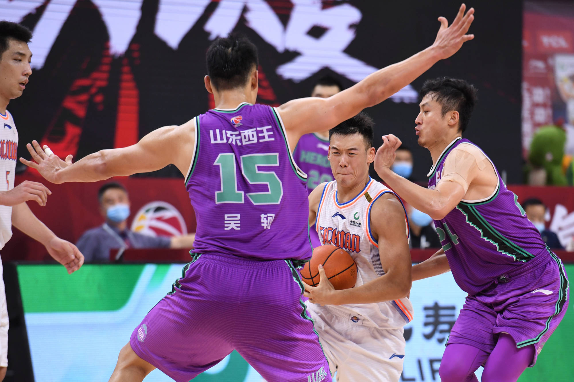 关于社区盾赛程吃紧,武汉三镇赛前造点机会,压力陡增,球队文化再被提及的信息 关于社区盾赛程吃紧,武汉三镇赛前造点机会,压力陡增,球队文化再被提及的信息