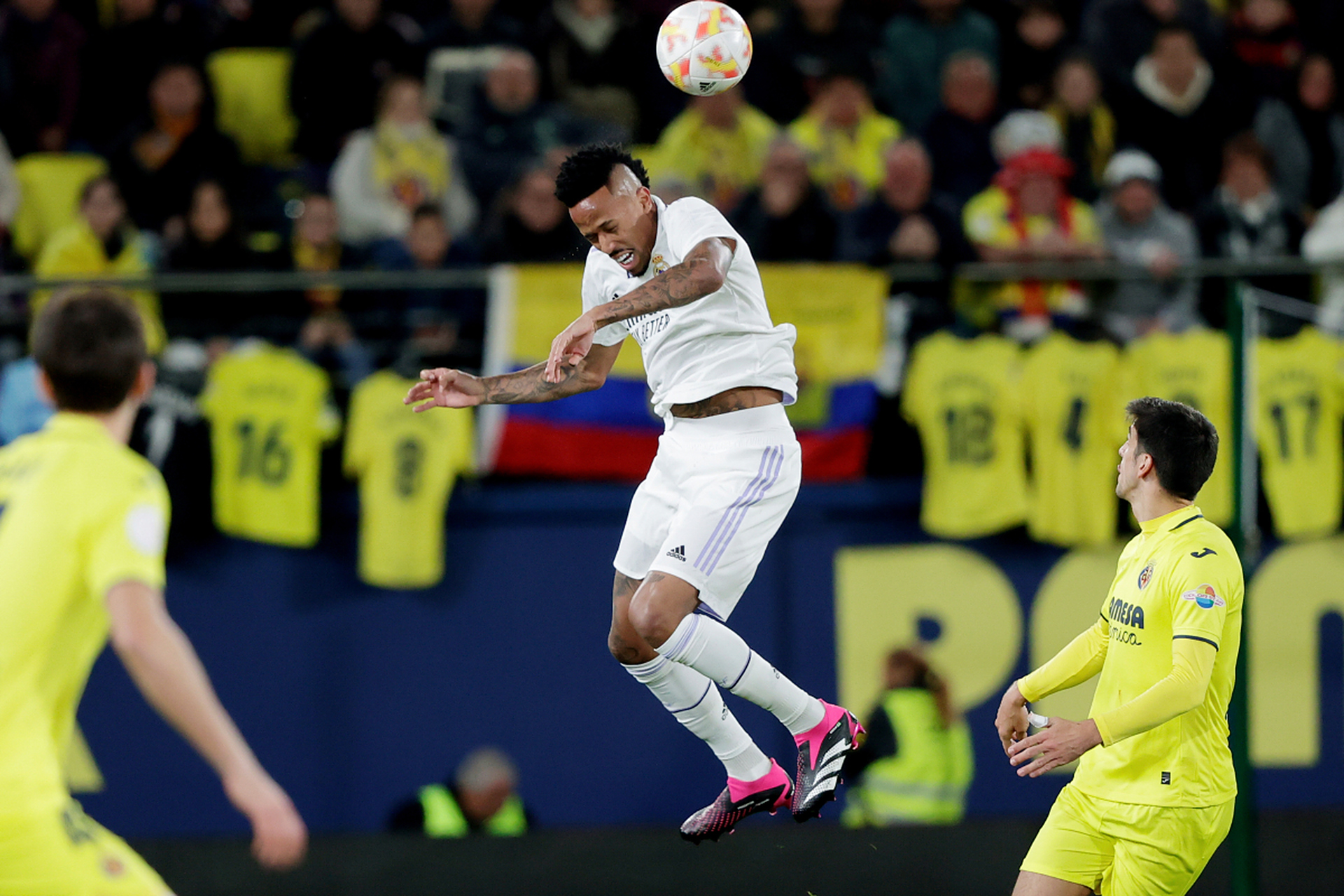 包含赛后比利亚雷亚尔伤情更新——全明星赛节点到来，球迷炸锅，更衣室氛围转暖的词条