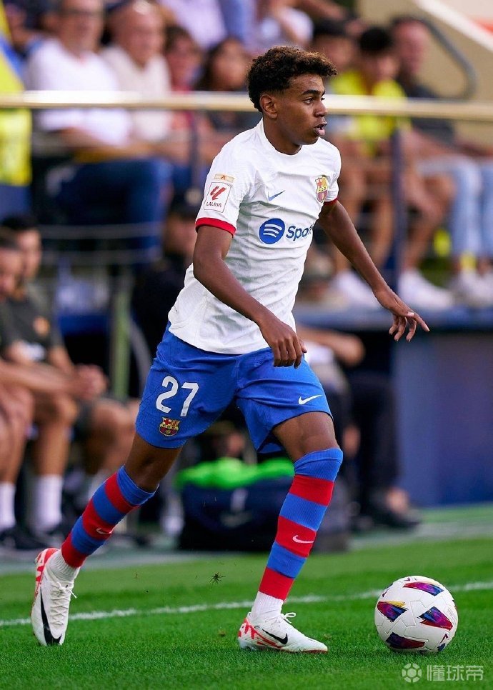 包含赛后比利亚雷亚尔伤情更新——全明星赛节点到来，球迷炸锅，更衣室氛围转暖的词条