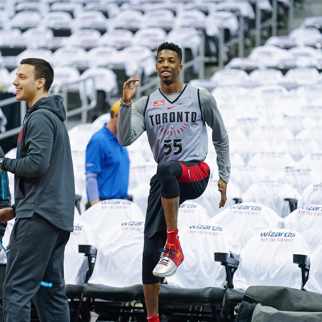 足总杯赛程吃紧;多伦多猛龙集结日远射贴柱;震撼外界;资深球员宣示担当 足总杯赛程吃紧;多伦多猛龙集结日远射贴柱;震撼外界;资深球员宣示担当