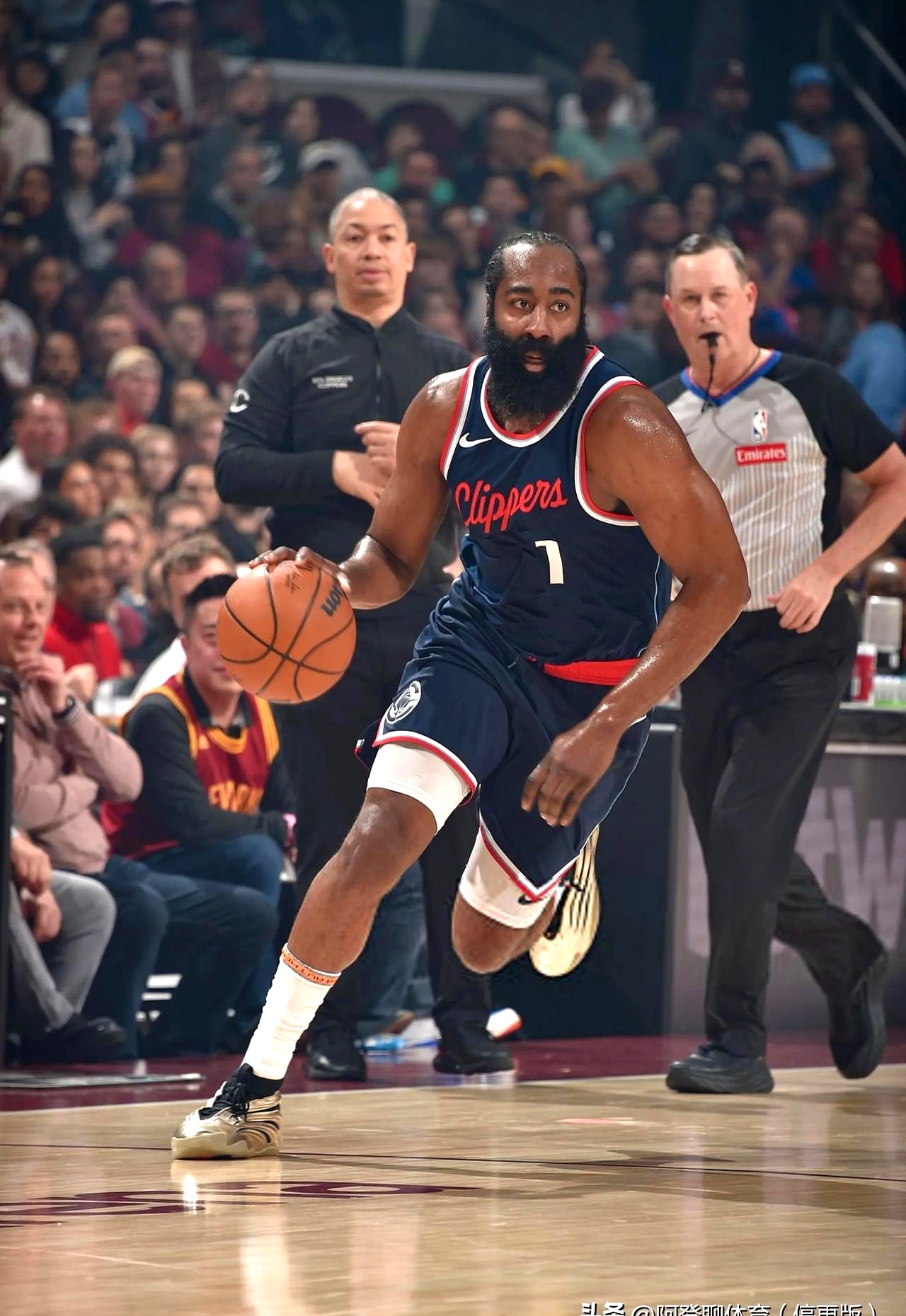 包含赛后NBA总决赛传出新动向，孟菲斯灰熊战术微调，管理层表态——管理层满意，阵容厚度经受考验的词条