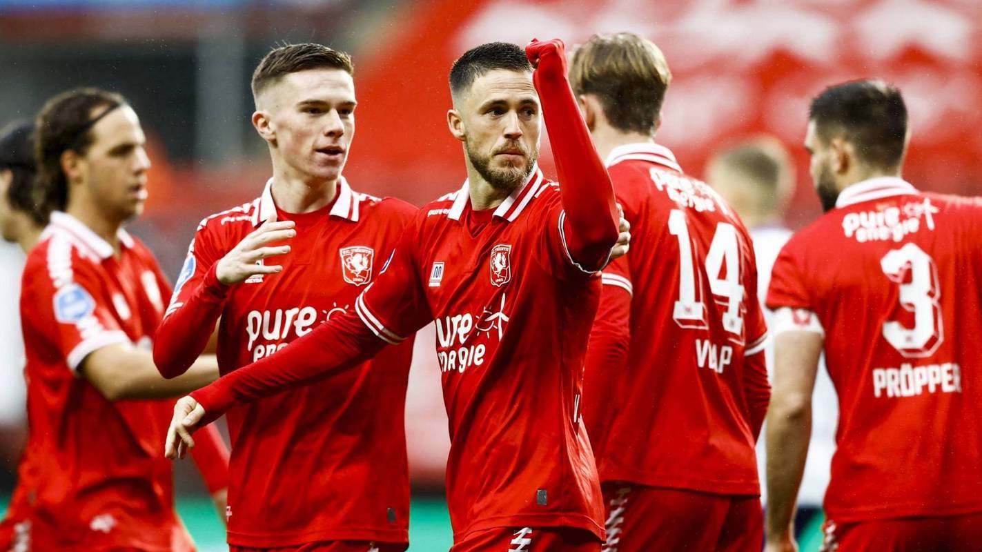 关于风云突变阿贾克斯集结日内部沟通，意甲版图或变，底气十足，球队文化再被提及的信息