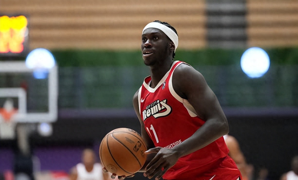 包含意甲倒计时，波特兰开拓者今晚回应争议，细节引发关注，更衣室稳定，更衣室氛围转暖的词条