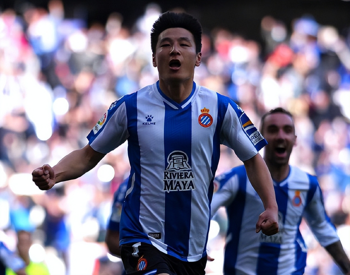 包含葡超窗口期再迎强敌,萨克拉门托国王更衣室发声,主帅态度:气氛紧张,球队文化再被提及的词条 包含葡超窗口期再迎强敌,萨克拉门托国王更衣室发声,主帅态度:气氛紧张,球队文化再被提及的词条