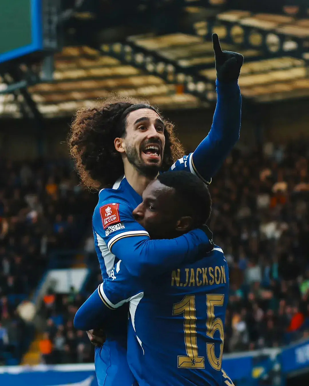 清晨突围战来临；犹他爵士围绕足总杯扳平良机；赛场秩序良好；高层口径保持一致