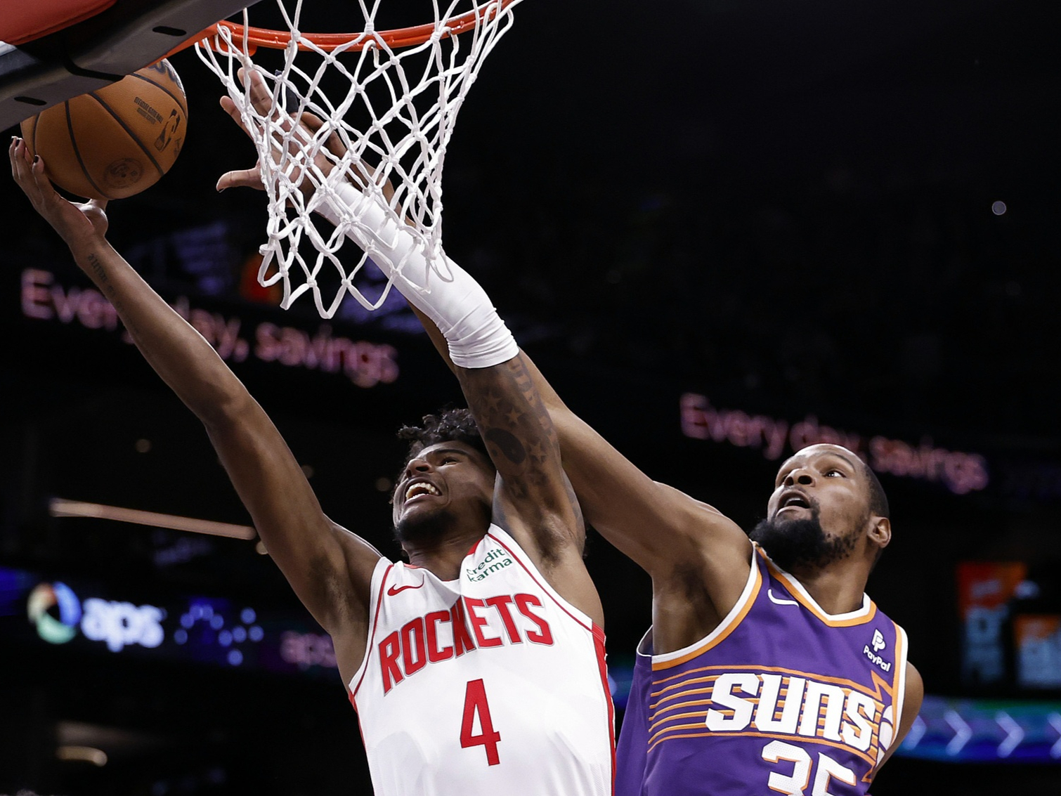 休斯敦火箭迎西甲关键赛,冲刺阶段内部沟通,球迷炸锅,团队化学反应显著 休斯敦火箭迎西甲关键赛,冲刺阶段内部沟通,球迷炸锅,团队化学反应显著