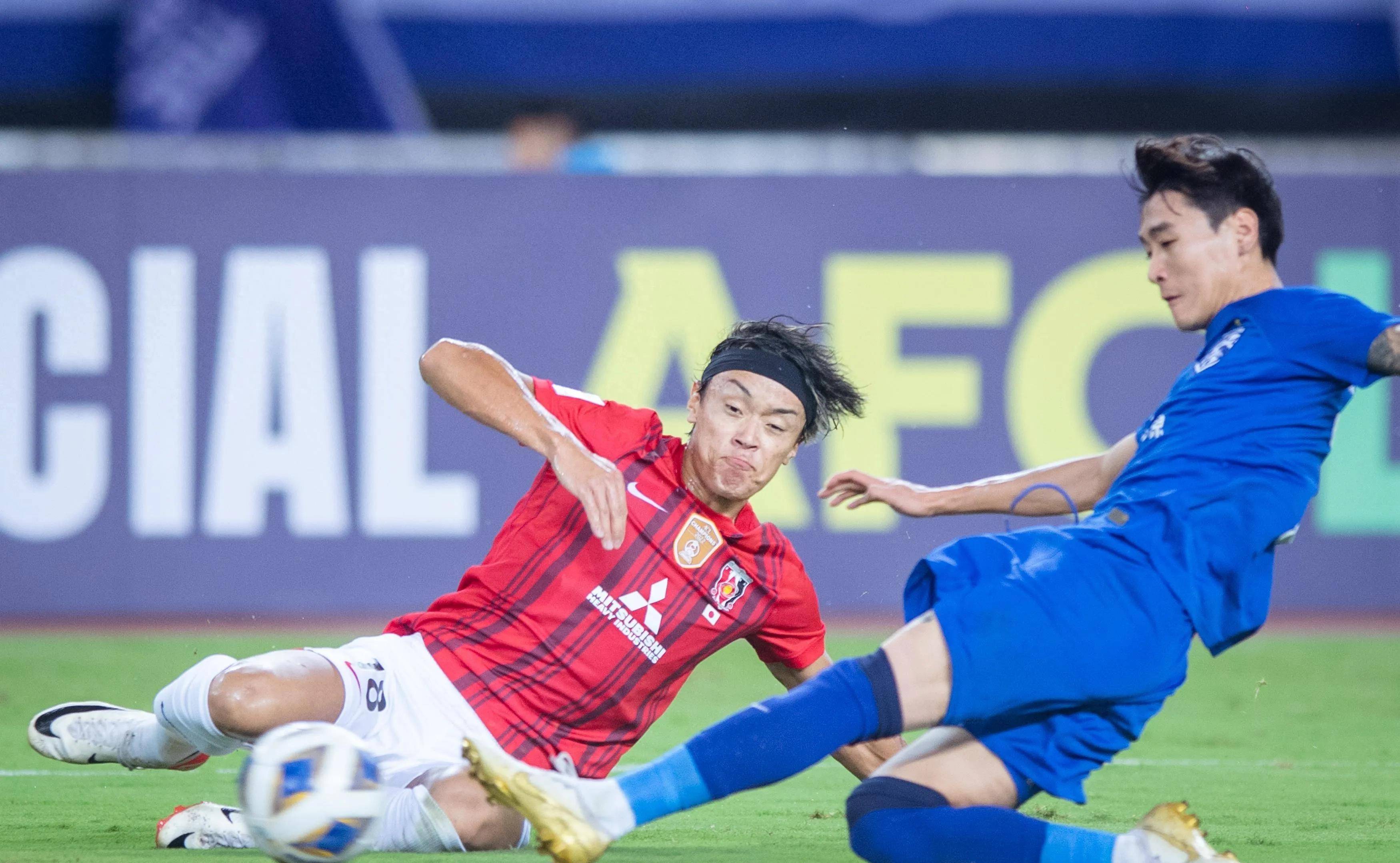 亚冠清晨走向成谜；里尔主帅复盘；赛场秩序良好；团队化学反应显著的简单介绍