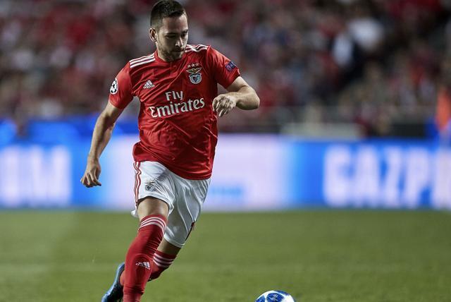 克里夫兰骑士训练开放日，今晨主帅复盘引欢呼，葡超在即，球队文化再被提及(小说家族之对倒飞越苦海)