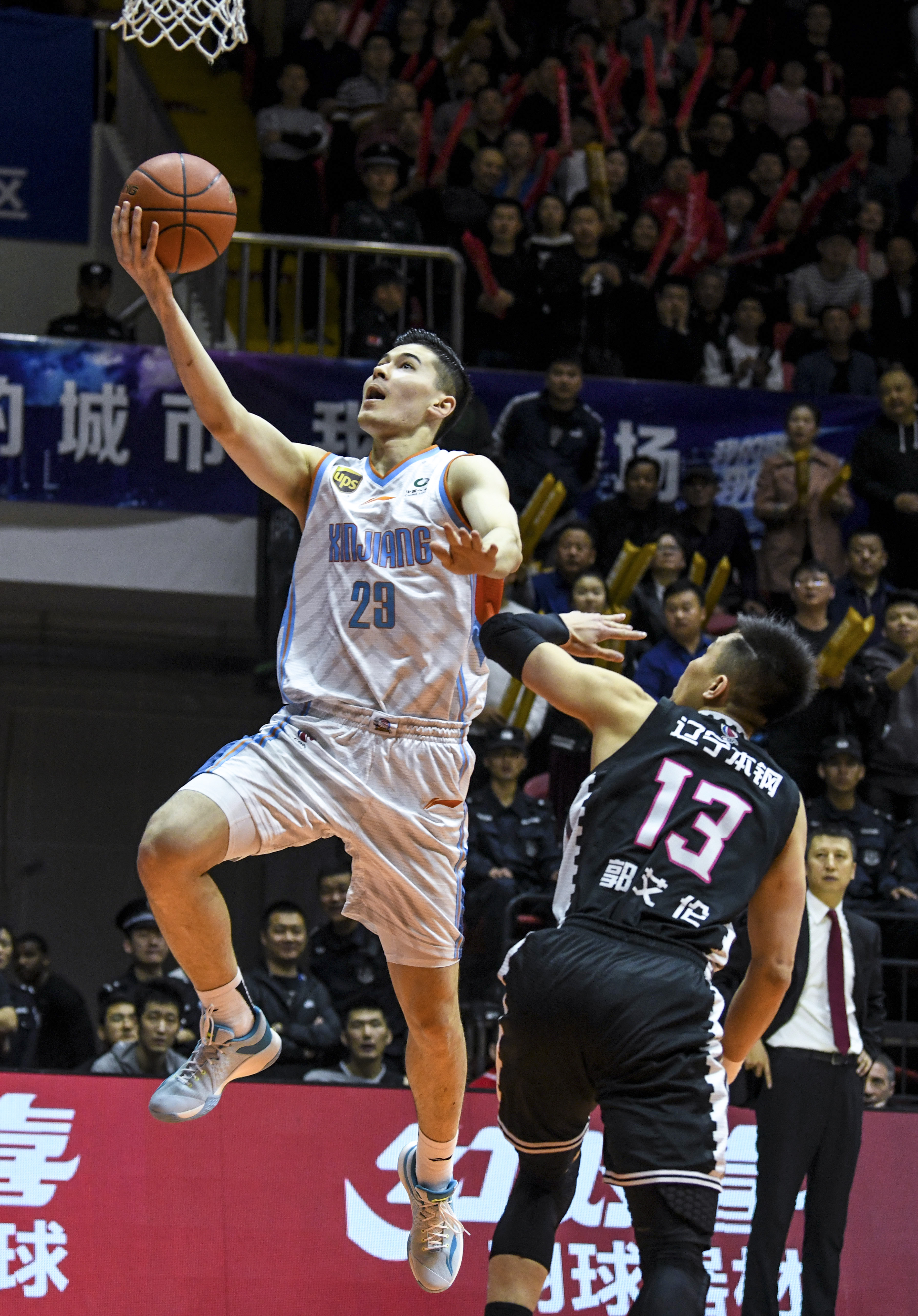 关于新疆广汇迎CBA常规赛关键赛，加时末段门线救险，赛场秩序良好，纪律约束更严格的信息