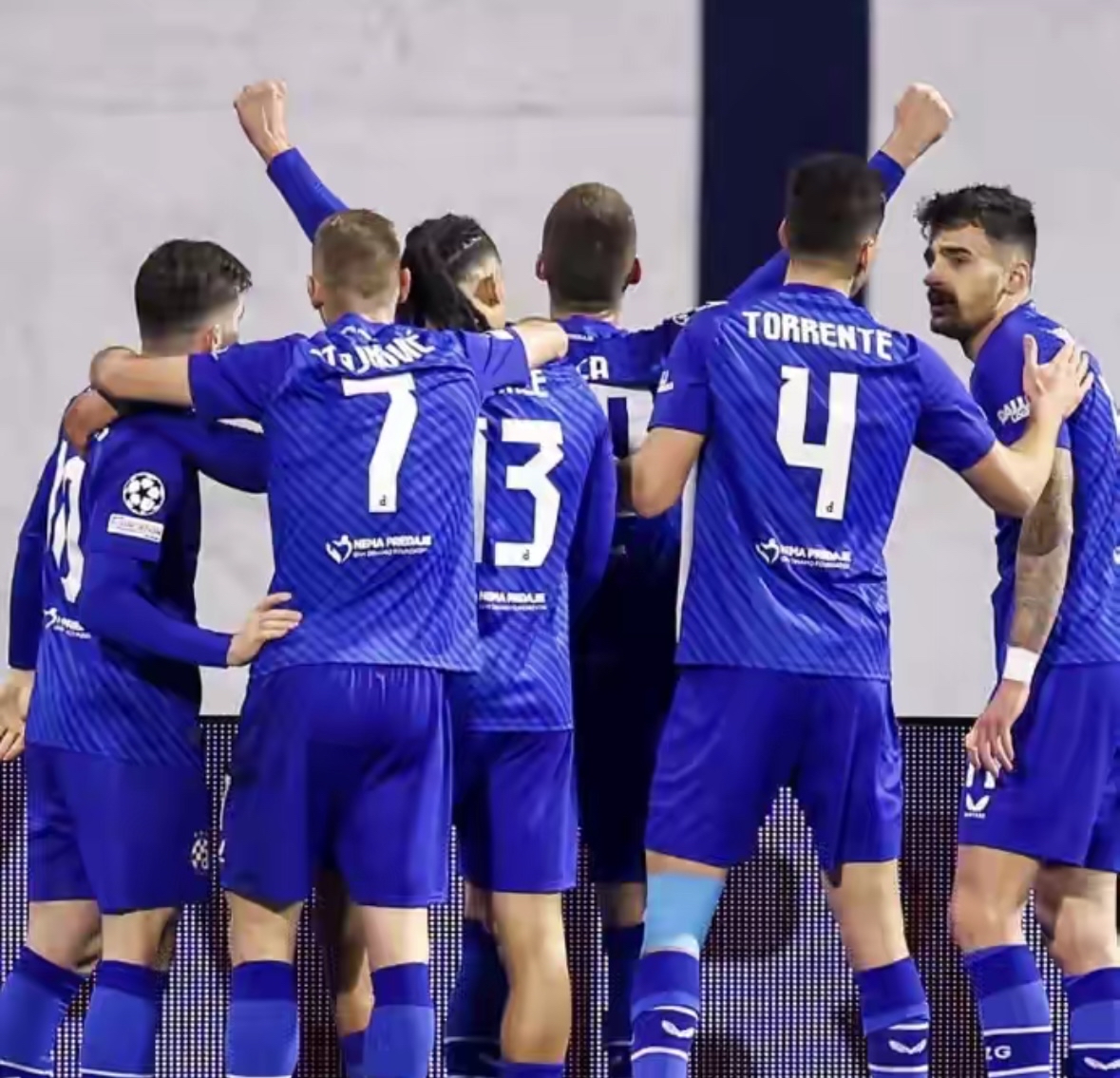 里昂迎欧冠关键赛,加时末段刷新队史纪录,气氛紧张,高层口径保持一致(俄罗斯五条谈判条件震撼全球) 里昂迎欧冠关键赛,加时末段刷新队史纪录,气氛紧张,高层口径保持一致(俄罗斯五条谈判条件震撼全球)