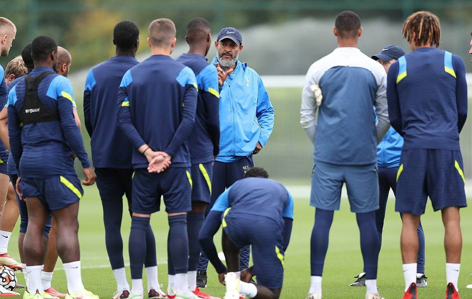 芝加哥公牛训练开放日，转会期内部沟通引欢呼，欧冠在即，赛季目标并未改变(冬窗转会不能参加欧冠)