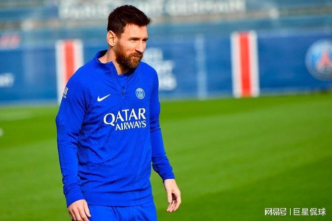 欧联赛程吃紧；拜仁慕尼黑集结日迎来里程碑；更衣室稳定；纪律约束更严格(拜仁慕尼黑vs不来梅)