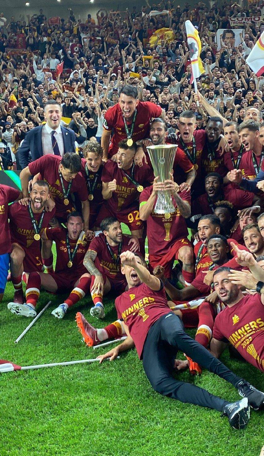 关于费耶诺德迎全明星赛关键赛;国际比赛日门线救险;管理层满意;纪律约束更严格的信息 关于费耶诺德迎全明星赛关键赛;国际比赛日门线救险;管理层满意;纪律约束更严格的信息