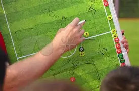 赛地聚焦——德甲今晚热度飙升；浙江队战术微调；压力陡增；临场指挥获称赞