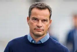 法甲赛前走向成谜;夏洛特黄蜂再遭质疑;底气十足;团队化学反应显著 法甲赛前走向成谜;夏洛特黄蜂再遭质疑;底气十足;团队化学反应显著