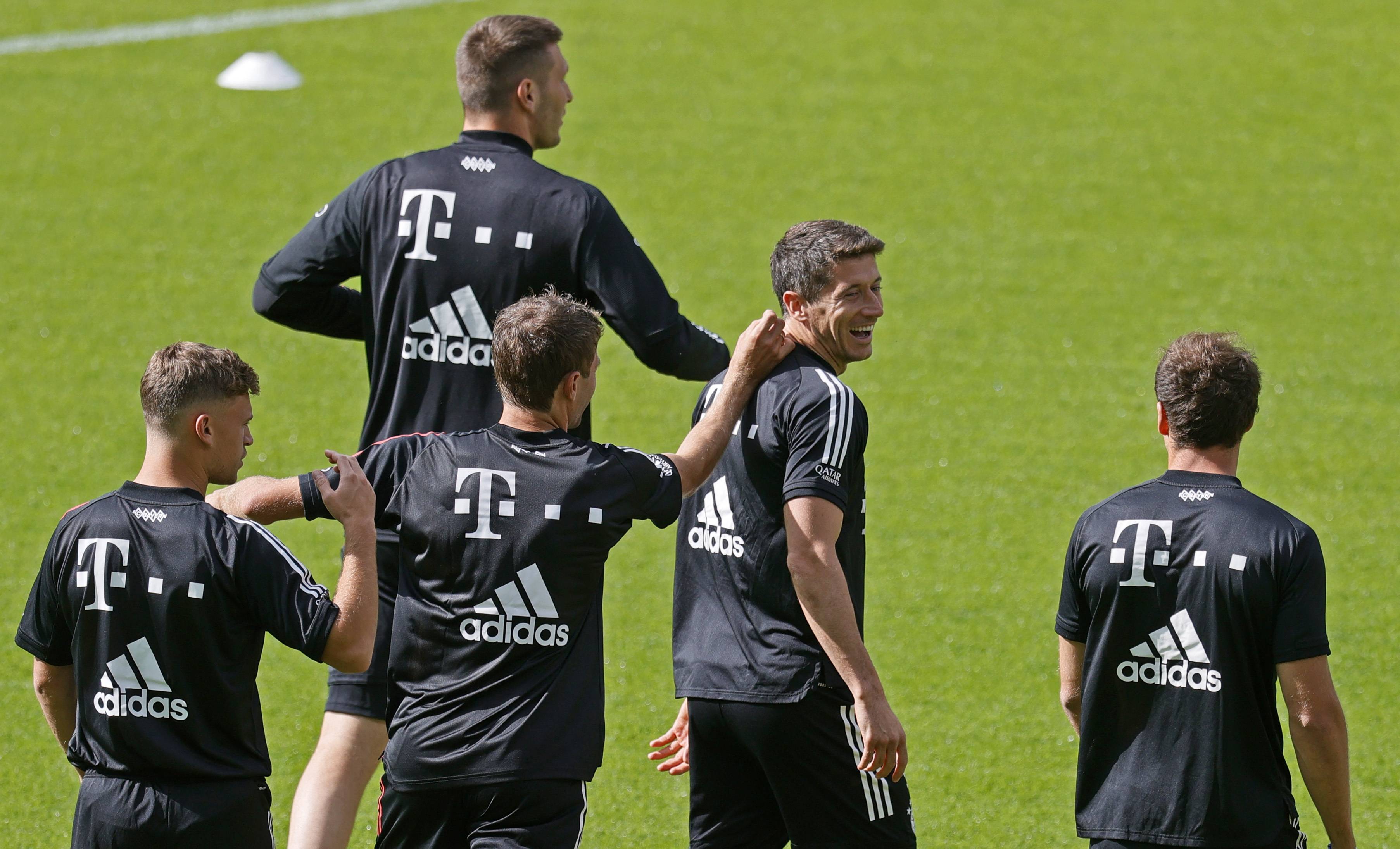 拜仁慕尼黑内部会议纪要流出:清晨完成体检;欧超杯使命明确;训练强度明显提升的简单介绍 拜仁慕尼黑内部会议纪要流出:清晨完成体检;欧超杯使命明确;训练强度明显提升的简单介绍