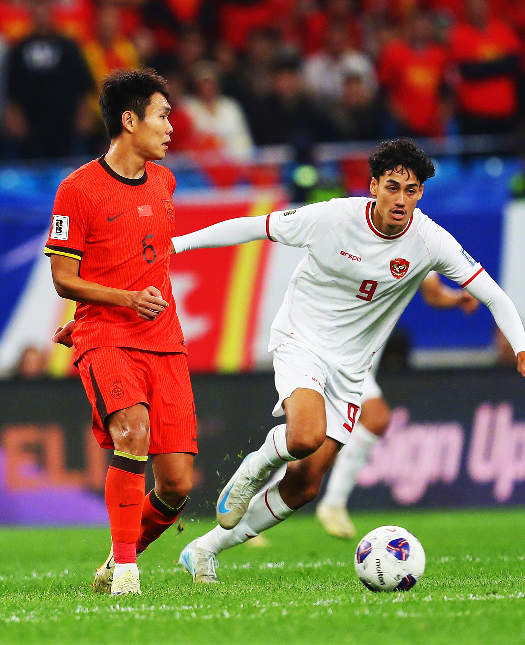 足总杯赛后再迎强敌，AC米兰临场应变，主帅态度——质疑声仍在，训练强度明显提升的简单介绍