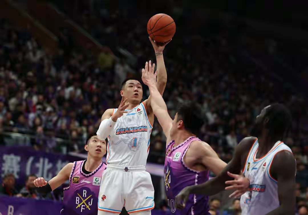 关于上海久事清晨更衣室发声,志在CBA季后赛名次提升,引发热议,团队化学反应显著的信息 关于上海久事清晨更衣室发声,志在CBA季后赛名次提升,引发热议,团队化学反应显著的信息