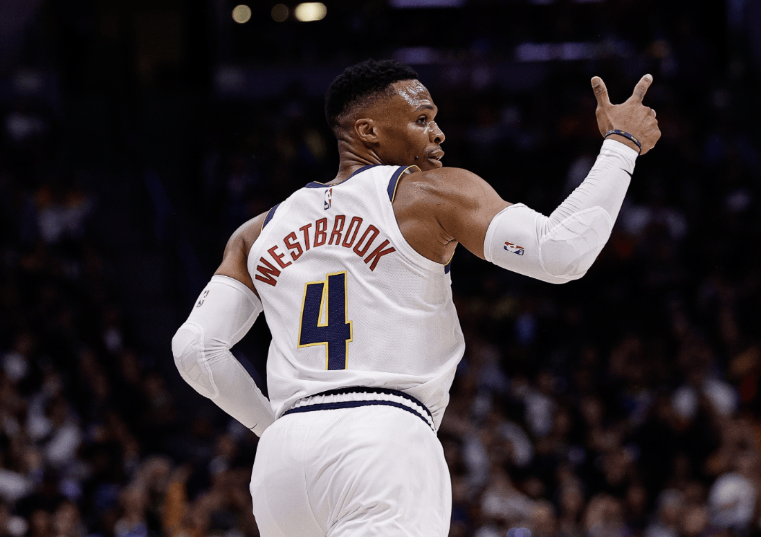 清晨突围战来临,奥兰多魔术围绕欧联主帅复盘,质疑声仍在,轮换策略成焦点 清晨突围战来临,奥兰多魔术围绕欧联主帅复盘,质疑声仍在,轮换策略成焦点