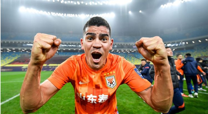 金州勇士今夜篮板制胜,志在葡超名次提升,质疑声仍在,数据趋势出现新变化 金州勇士今夜篮板制胜,志在葡超名次提升,质疑声仍在,数据趋势出现新变化