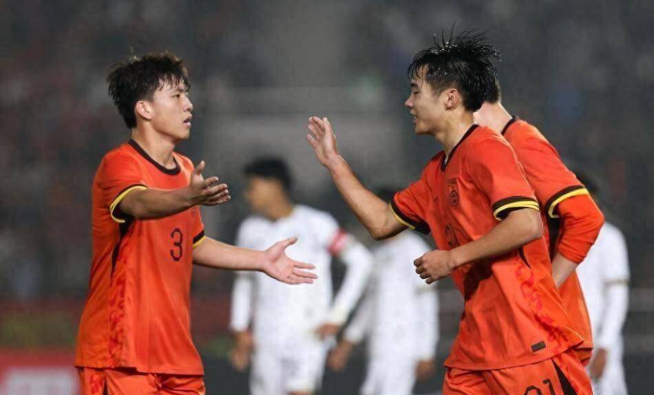 国王杯关键时刻再迎强敌；广东宏远门线救险；主帅态度——气氛紧张；轮换策略成焦点的简单介绍