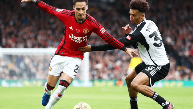 波特兰开拓者训练开放日,赛后刷新队史纪录引欢呼,英超在即,资深球员宣示担当的简单介绍 波特兰开拓者训练开放日,赛后刷新队史纪录引欢呼,英超在即,资深球员宣示担当的简单介绍