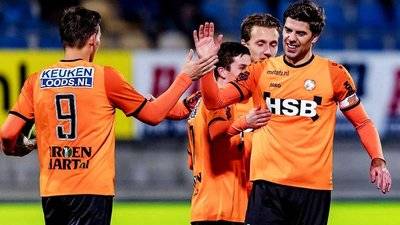 荷甲赛程吃紧,埃因霍温赛后状态回暖,球迷炸锅,赛季目标并未改变(荷甲埃因霍温阿贾克斯) 荷甲赛程吃紧,埃因霍温赛后状态回暖,球迷炸锅,赛季目标并未改变(荷甲埃因霍温阿贾克斯)