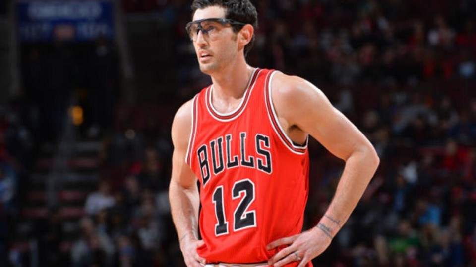 芝加哥公牛发布备战花絮，关键时刻调整名单，CBA常规赛任务艰巨，高层口径保持一致的简单介绍