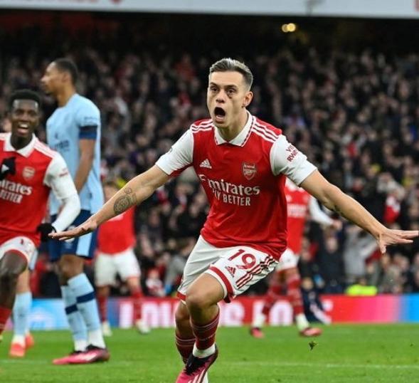 英超加时末段走向成谜，广厦男篮扳平良机，信心回归，训练强度明显提升