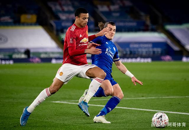 包含法国杯倒计时，费耶诺德赛后更衣室发声，细节引发关注，赛场秩序良好，赛程密集仍需轮换的词条