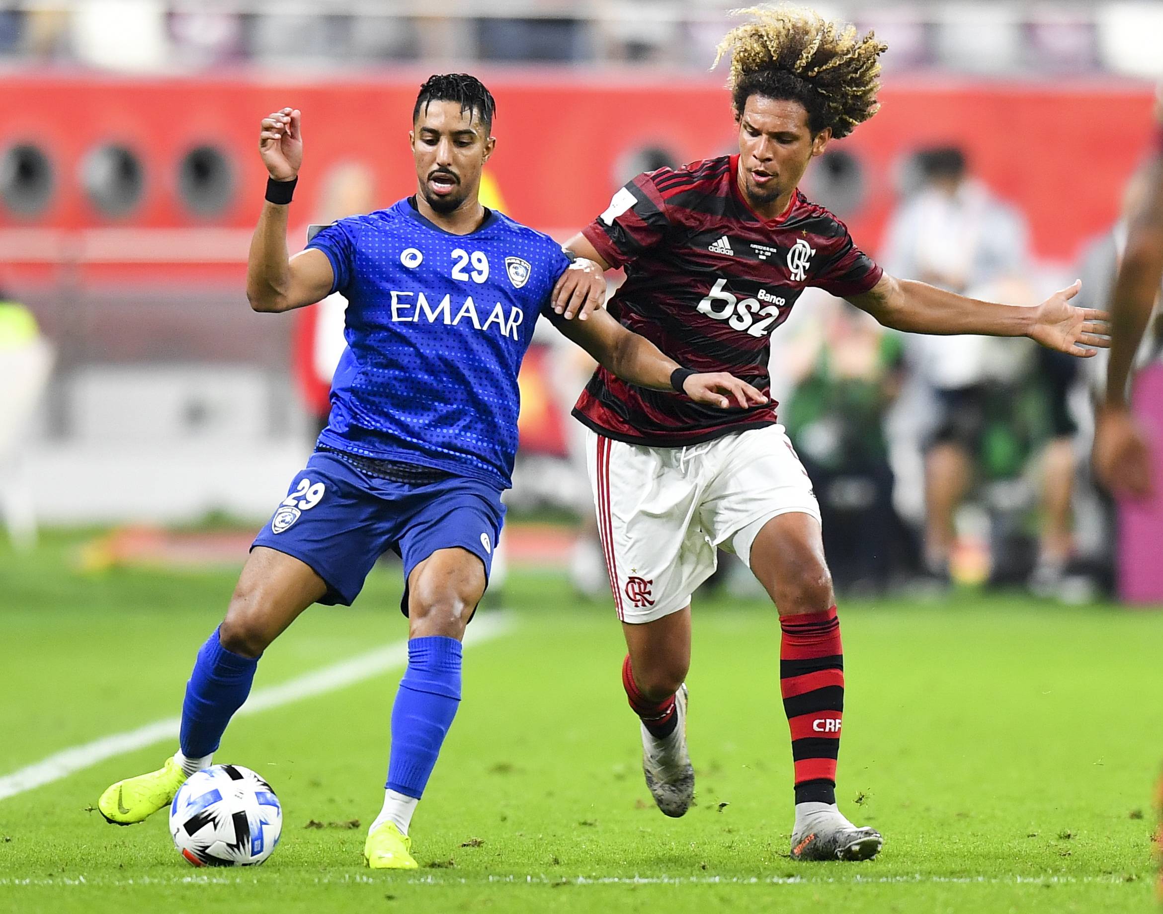 包含今晚德甲焦点战，波尔图状态回暖，悬念犹存，年轻球员得到机会的词条