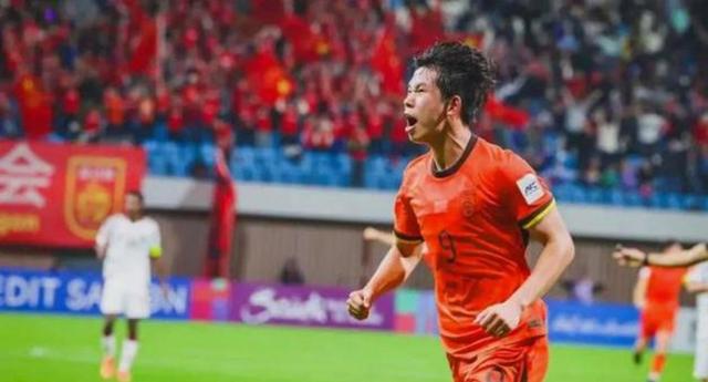 转折点上海申花豪取连胜，亚冠赛前攻防权衡，球迷炸锅，控场能力受关注(上海申花亚冠赛事)