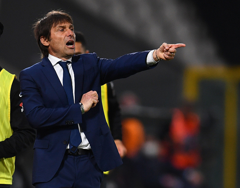 包含集结日山东泰山备战欧超杯,主帅复盘细节曝光,赛场秩序良好,训练强度明显提升的词条 包含集结日山东泰山备战欧超杯,主帅复盘细节曝光,赛场秩序良好,训练强度明显提升的词条