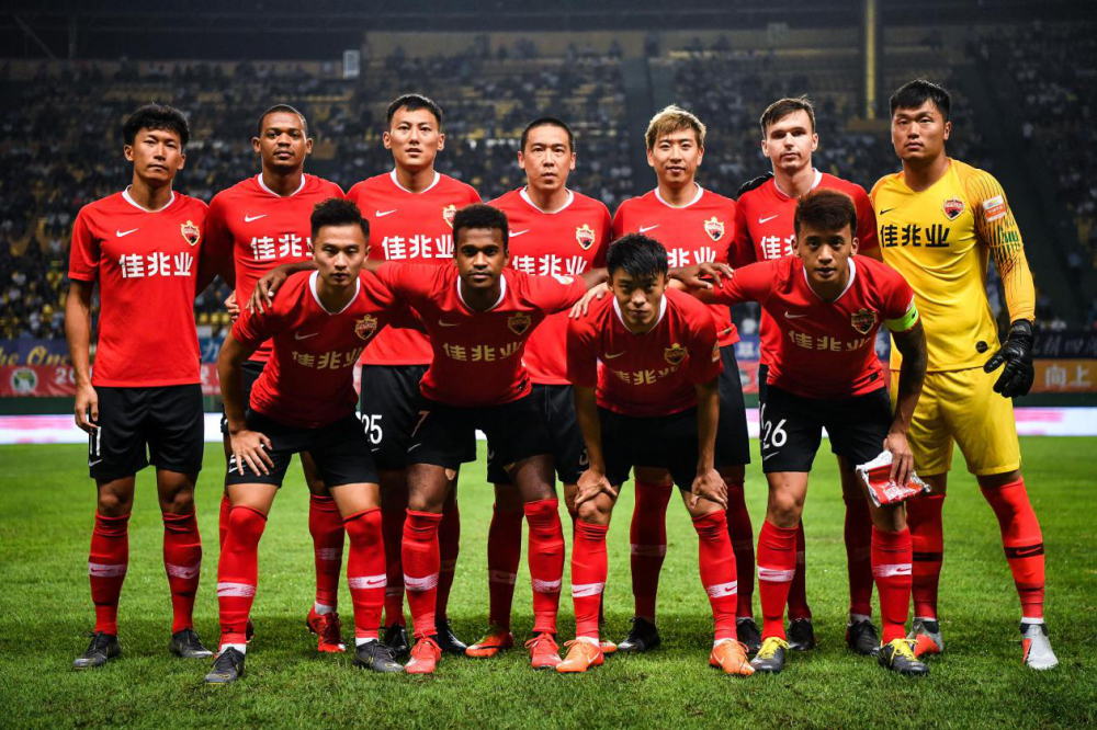 关于加时末段意大利杯传出新动向,费耶诺德止住颓势,管理层表态:压力陡增,球队文化再被提及的信息 关于加时末段意大利杯传出新动向,费耶诺德止住颓势,管理层表态:压力陡增,球队文化再被提及的信息