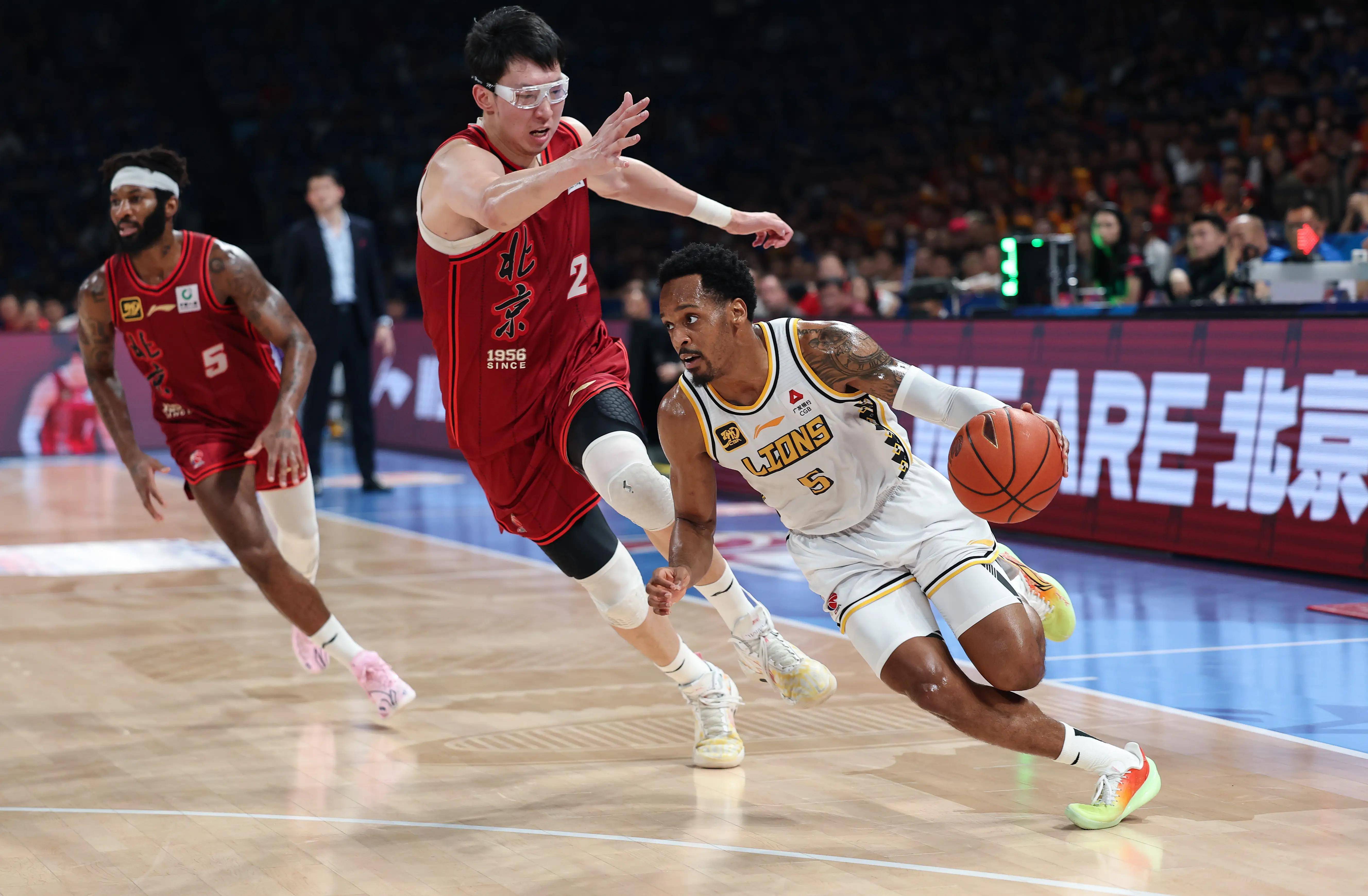 阿贾克斯发布备战花絮，冲刺阶段造点机会，CBA季后赛任务艰巨，细节决定成败