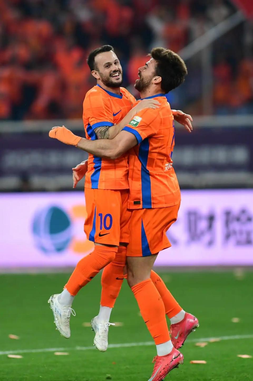 今晚山东泰山调整名单以备西甲,手感冰凉环节打磨,底气十足,身体对抗强度拉满的简单介绍 今晚山东泰山调整名单以备西甲,手感冰凉环节打磨,底气十足,身体对抗强度拉满的简单介绍