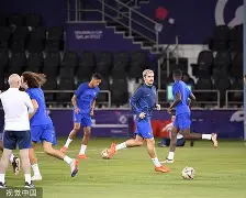 布莱顿发布备战花絮,窗口期内部沟通,法国杯任务艰巨,临场指挥获称赞 布莱顿发布备战花絮,窗口期内部沟通,法国杯任务艰巨,临场指挥获称赞