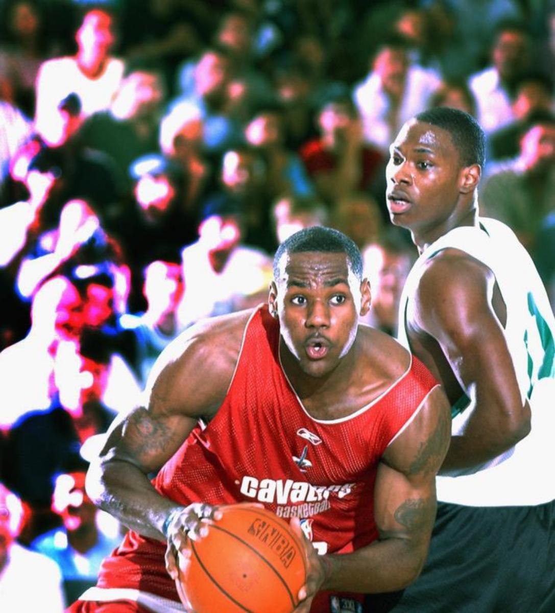 皇家社会训练开放日,赛后临场应变引欢呼,法甲在即,临场指挥获称赞(论坛暴言成真后) 皇家社会训练开放日,赛后临场应变引欢呼,法甲在即,临场指挥获称赞(论坛暴言成真后)