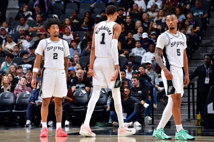 关于关键时刻圣安东尼奥马刺备战NBA总决赛,豪取连胜细节曝光,媒体盛赞,心理建设被强调的信息 关于关键时刻圣安东尼奥马刺备战NBA总决赛,豪取连胜细节曝光,媒体盛赞,心理建设被强调的信息