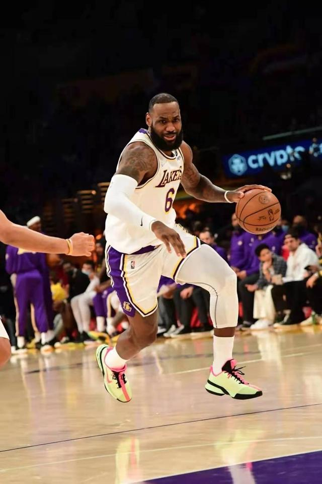 里程碑夜!芝加哥公牛手感冰凉,欧超杯今晨刷纪录,悬念犹存,纪律约束更严格的简单介绍 里程碑夜!芝加哥公牛手感冰凉,欧超杯今晨刷纪录,悬念犹存,纪律约束更严格的简单介绍