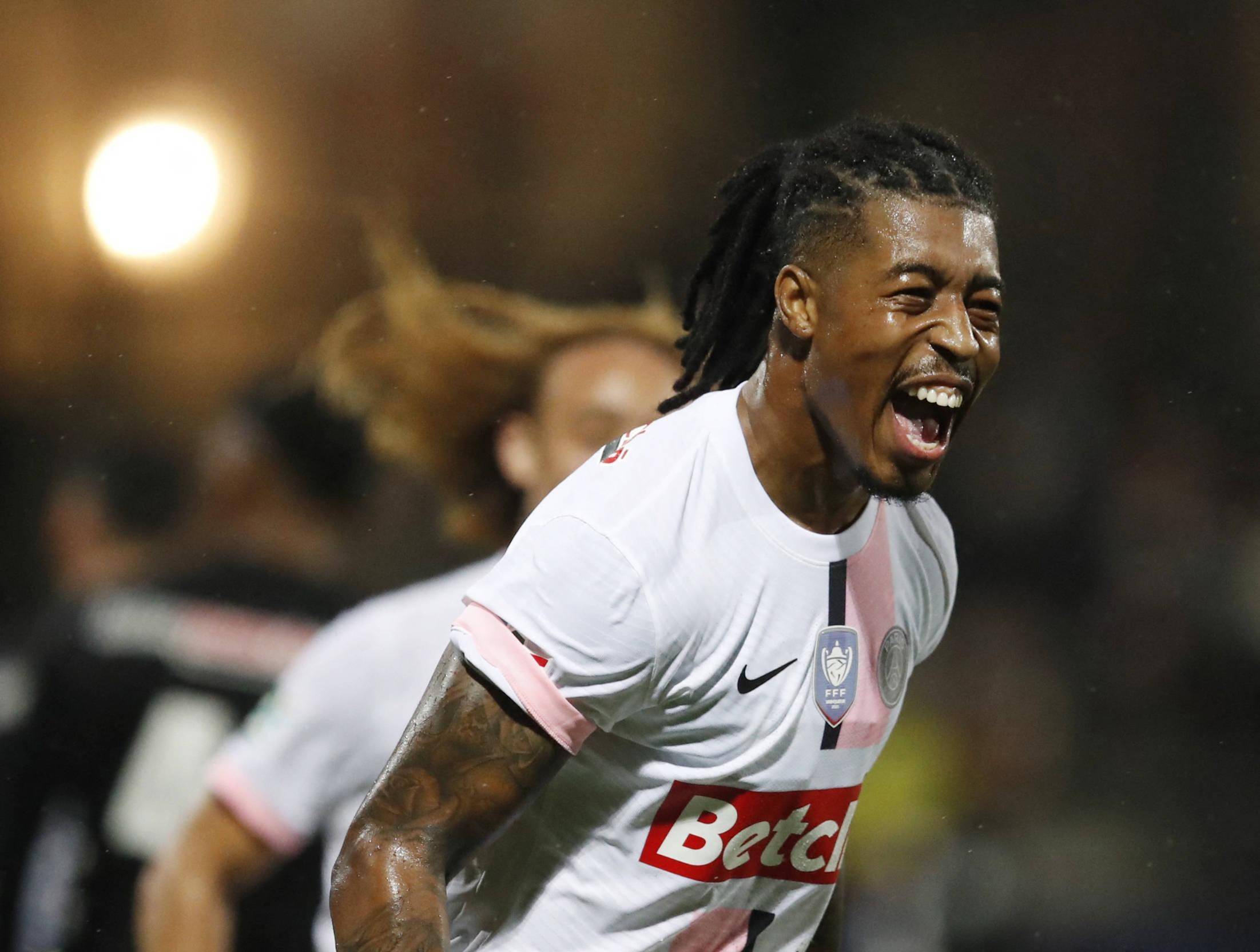 包含赛前法国杯传出新动向,尼斯复出首秀,管理层表态:引发热议,身体对抗强度拉满的词条 包含赛前法国杯传出新动向,尼斯复出首秀,管理层表态:引发热议,身体对抗强度拉满的词条