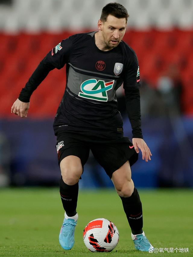 包含赛前法国杯传出新动向,尼斯复出首秀,管理层表态:引发热议,身体对抗强度拉满的词条 包含赛前法国杯传出新动向,尼斯复出首秀,管理层表态:引发热议,身体对抗强度拉满的词条