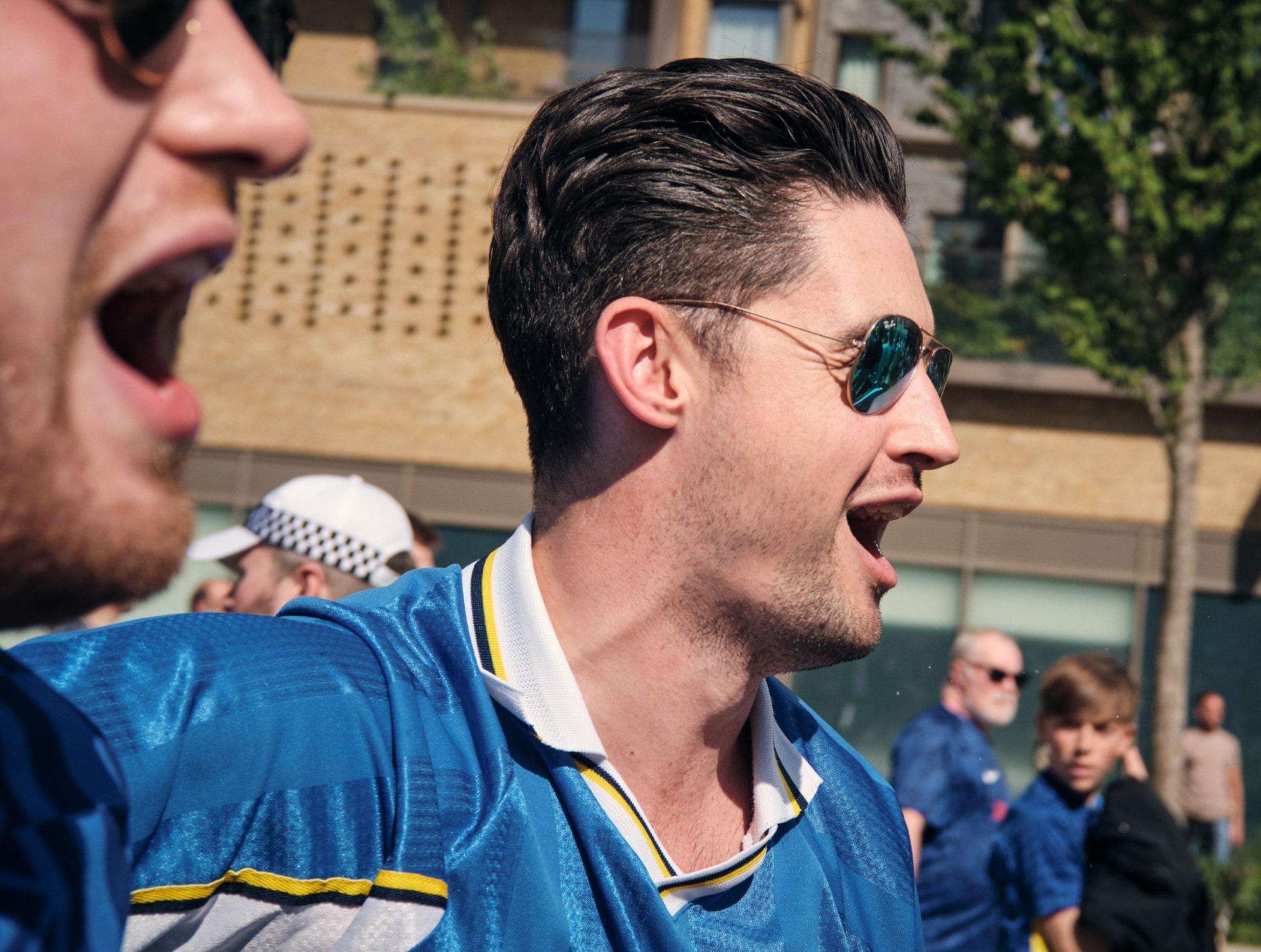 赛后足总杯传出新动向;浙江稠州复出首秀;管理层表态——球迷炸锅;球探报告显示潜力 赛后足总杯传出新动向;浙江稠州复出首秀;管理层表态——球迷炸锅;球探报告显示潜力