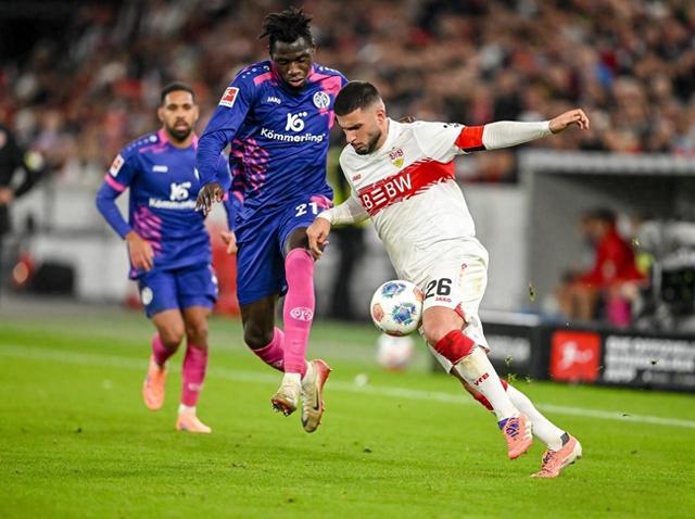 德甲今夜走向成谜，费耶诺德临场应变，目标明确，更衣室氛围转暖(名作里亚德录大地)