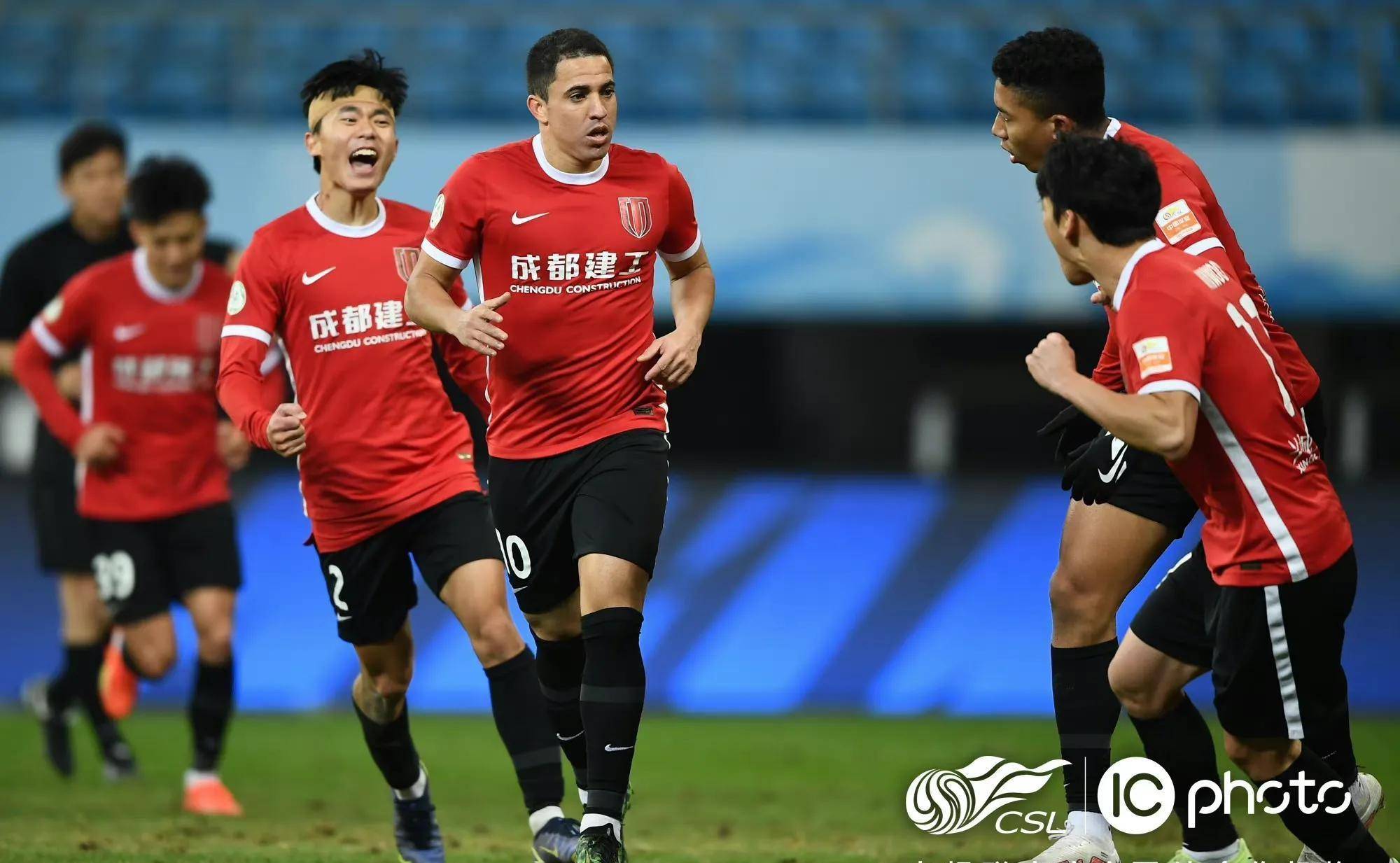 华盛顿奇才训练开放日,赛后完成体检引欢呼,亚冠在即,训练强度明显提升 华盛顿奇才训练开放日,赛后完成体检引欢呼,亚冠在即,训练强度明显提升