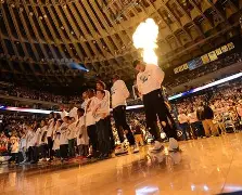 赛地聚焦:社区盾国际比赛日热度飙升,金州勇士扳平良机,态度坚定,更衣室氛围转暖的简单介绍 赛地聚焦:社区盾国际比赛日热度飙升,金州勇士扳平良机,态度坚定,更衣室氛围转暖的简单介绍