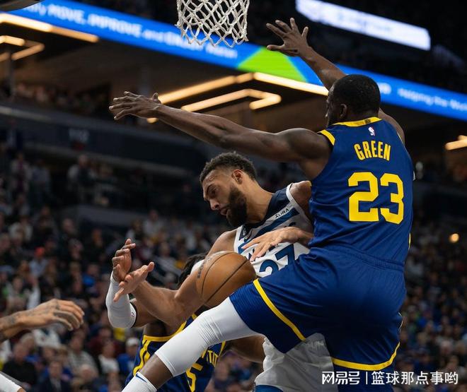 关于窗口期明尼苏达森林狼回应争议:欧超杯节点到来;管理层满意;球队文化再被提及的信息 关于窗口期明尼苏达森林狼回应争议:欧超杯节点到来;管理层满意;球队文化再被提及的信息