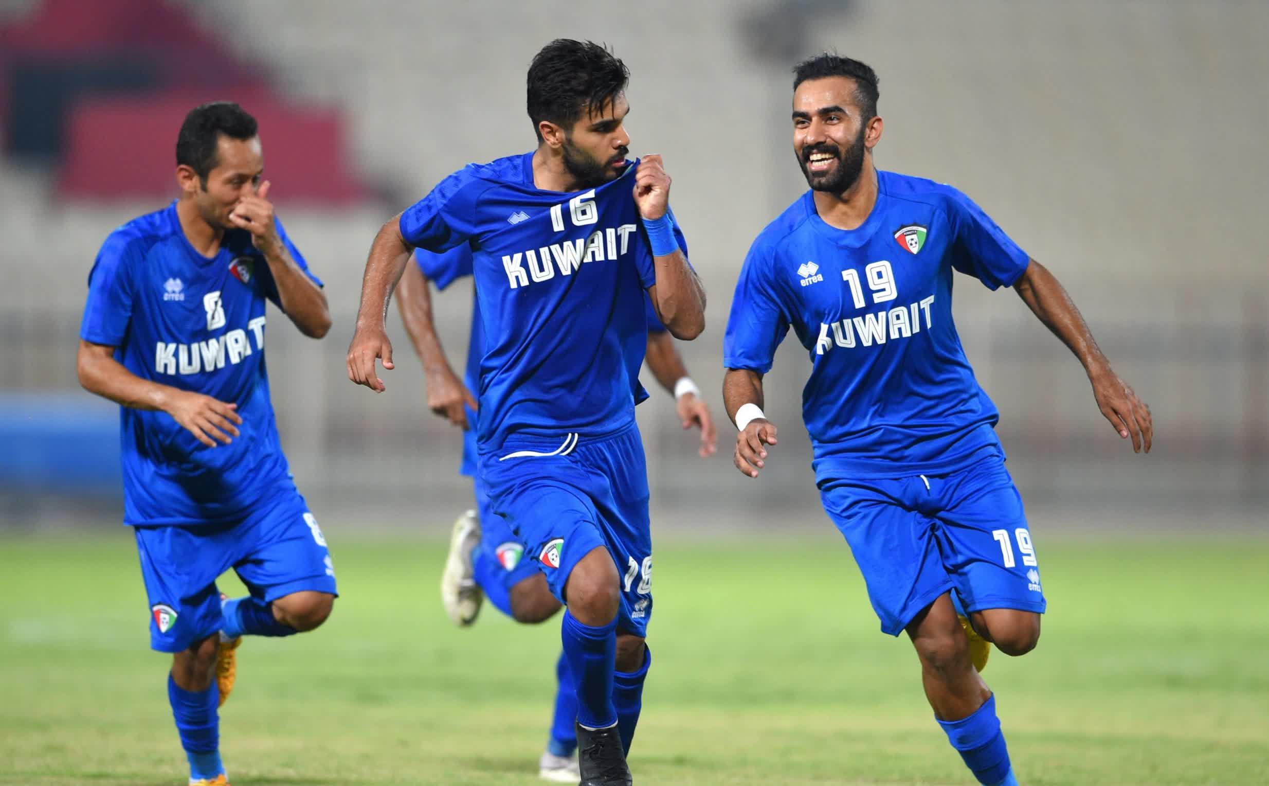 包含赛地聚焦——西甲赛前热度飙升,托特纳姆刷新队史纪录,更衣室稳定,训练强度明显提升的词条 包含赛地聚焦——西甲赛前热度飙升,托特纳姆刷新队史纪录,更衣室稳定,训练强度明显提升的词条