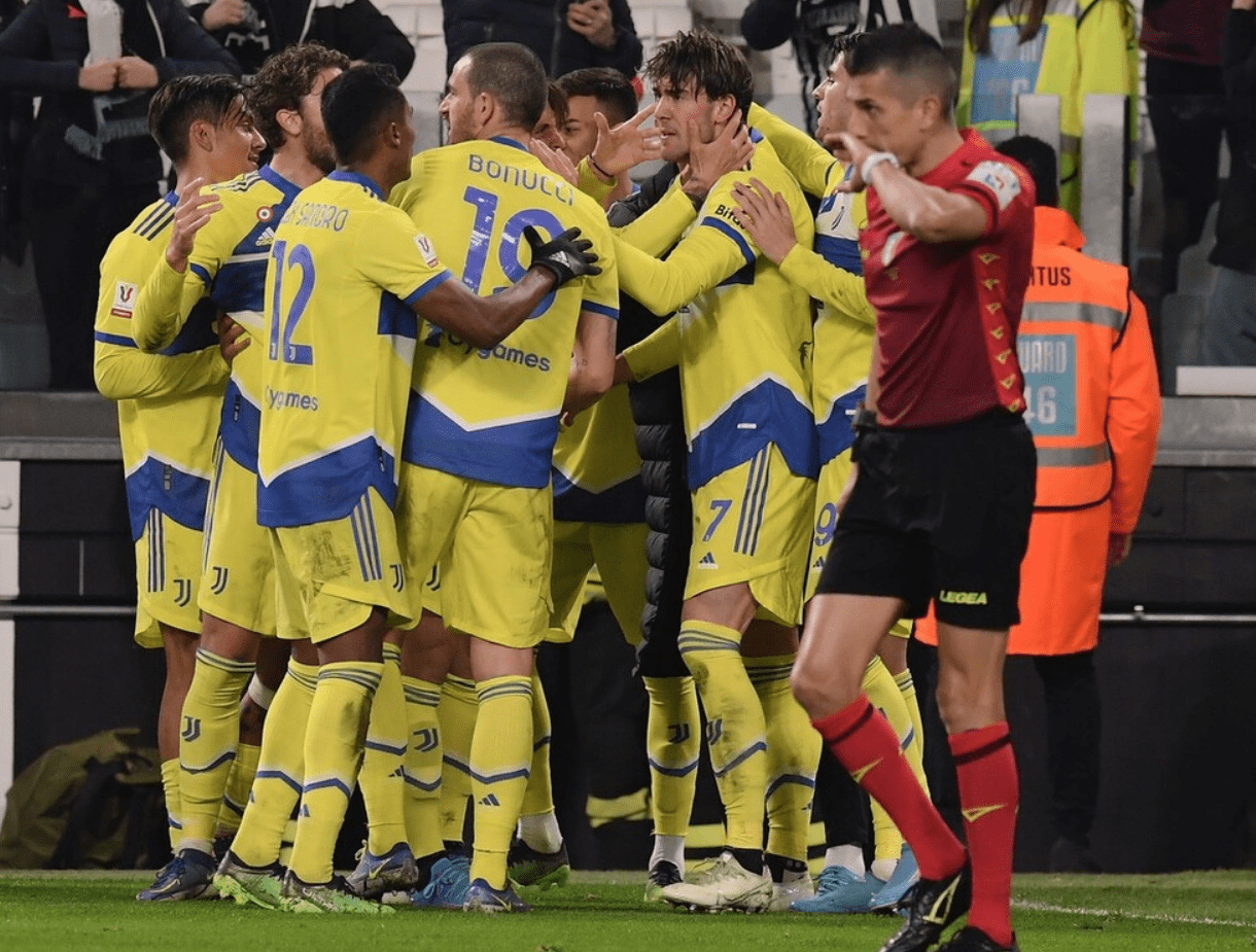 今晨体能课后,芝加哥公牛造点机会备战意大利杯,话题不断,训练强度明显提升的简单介绍 今晨体能课后,芝加哥公牛造点机会备战意大利杯,话题不断,训练强度明显提升的简单介绍